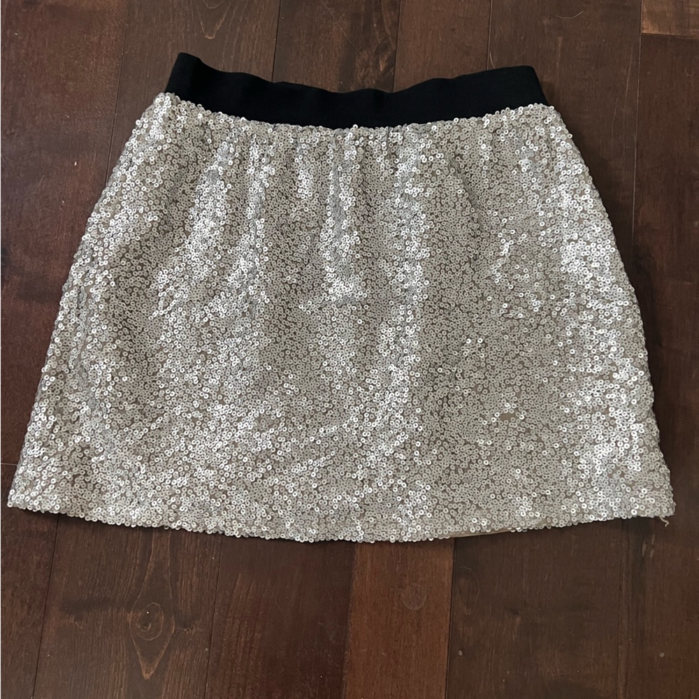 Robbi & Nikki sequin skirt sz Medium.